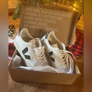 Veja campo sneakers size US 7